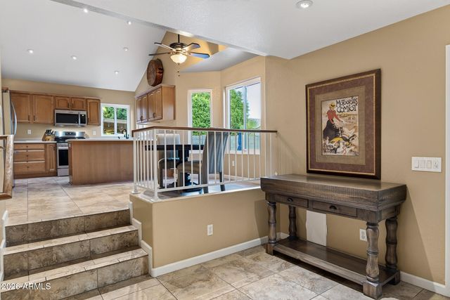 9164 W PARADISE Lane, Peoria, AZ 85382
