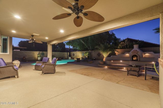 9164 W PARADISE Lane, Peoria, AZ 85382