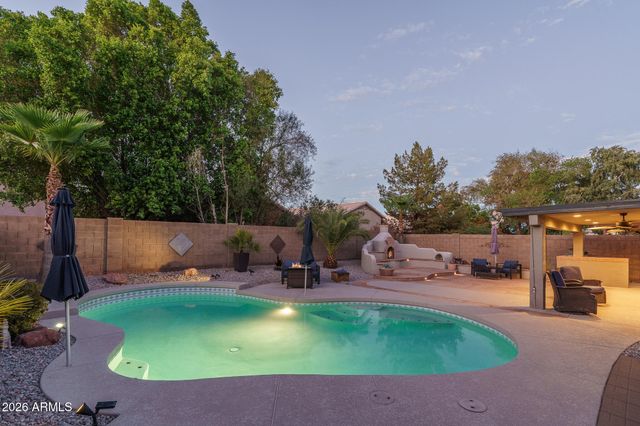 9164 W PARADISE Lane, Peoria, AZ 85382