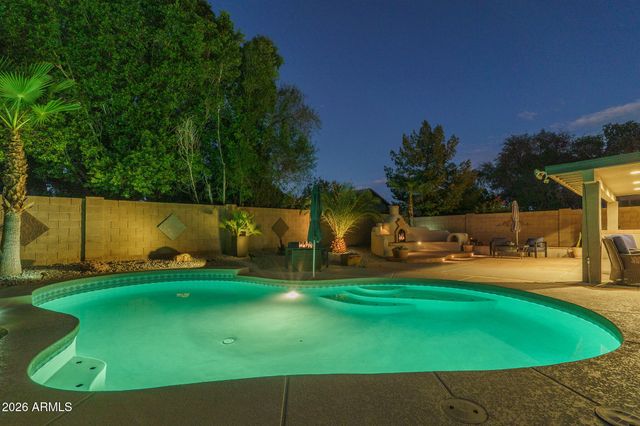 9164 W PARADISE Lane, Peoria, AZ 85382