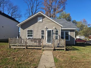 738 Gracey Ave, Clarksville, TN 37040