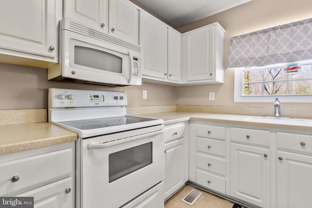 2600 KERRY CT, Owings, MD 20736