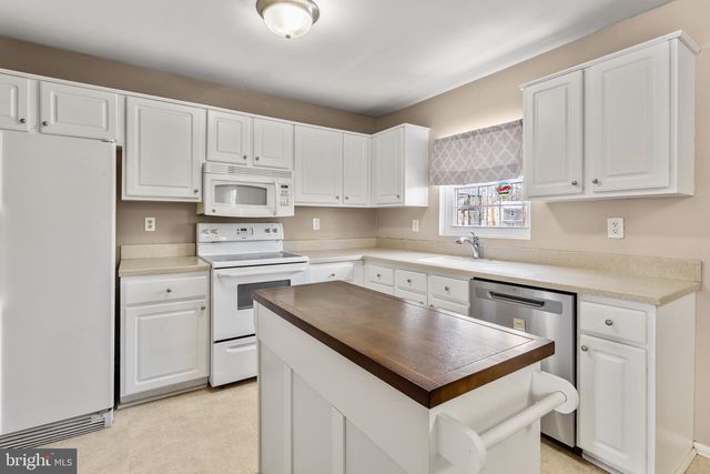 2600 KERRY CT, Owings, MD 20736