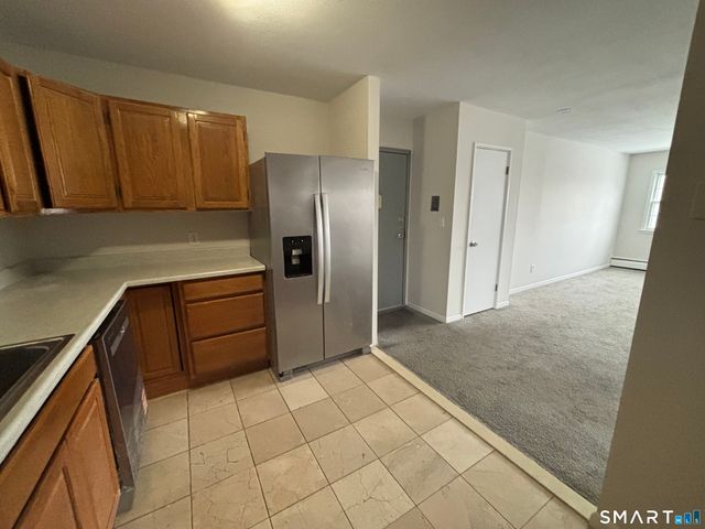 306 Pine Rock Avenue APT D11, Hamden, CT 06514