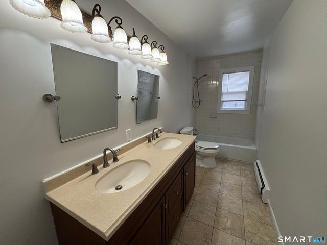 306 Pine Rock Avenue APT D11, Hamden, CT 06514