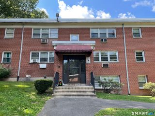 306 Pine Rock Avenue APT D11, Hamden, CT 06514