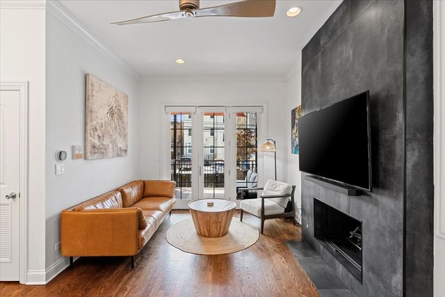 1313 W Carmen Avenue 1S, Chicago, IL 60640