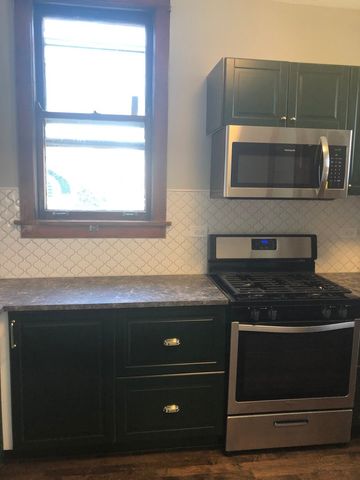 6129 N Hermitage Avenue, Chicago, IL 60660