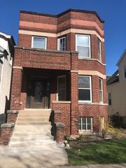 6129 N Hermitage Avenue, Chicago, IL 60660