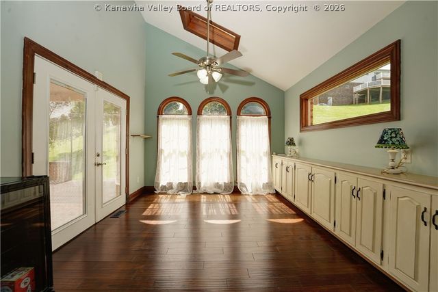 4 Hidden Cove, Cross Lanes, WV 25313