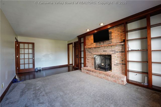 4 Hidden Cove, Cross Lanes, WV 25313