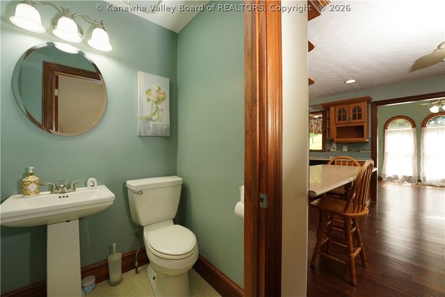 4 Hidden Cove, Cross Lanes, WV 25313