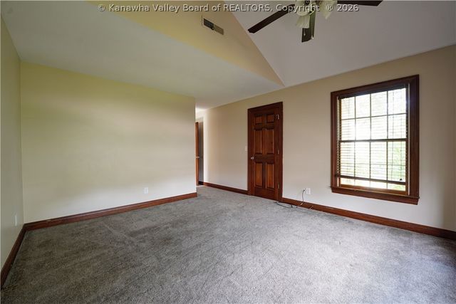 4 Hidden Cove, Cross Lanes, WV 25313