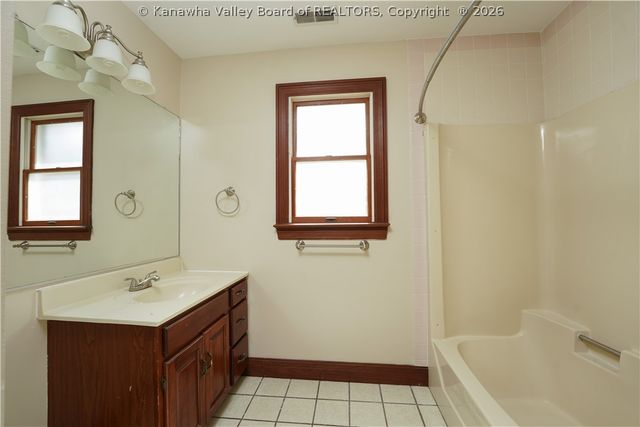4 Hidden Cove, Cross Lanes, WV 25313