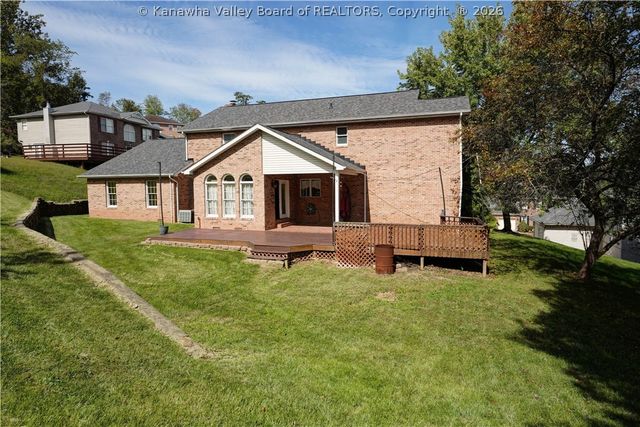 4 Hidden Cove, Cross Lanes, WV 25313