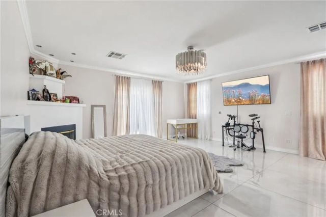 6545 Kraft Avenue, North Hollywood, CA 91606