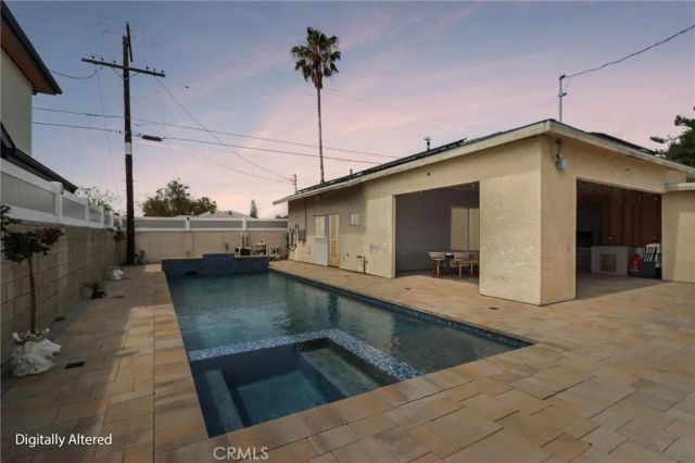 6545 Kraft Avenue, North Hollywood, CA 91606