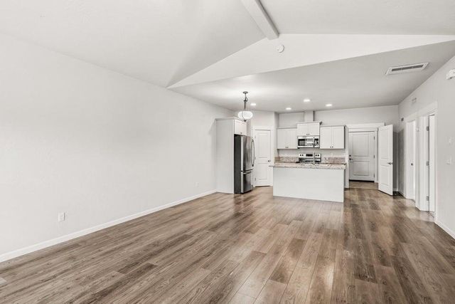 191 Mellecker Way, Medford, OR 97501