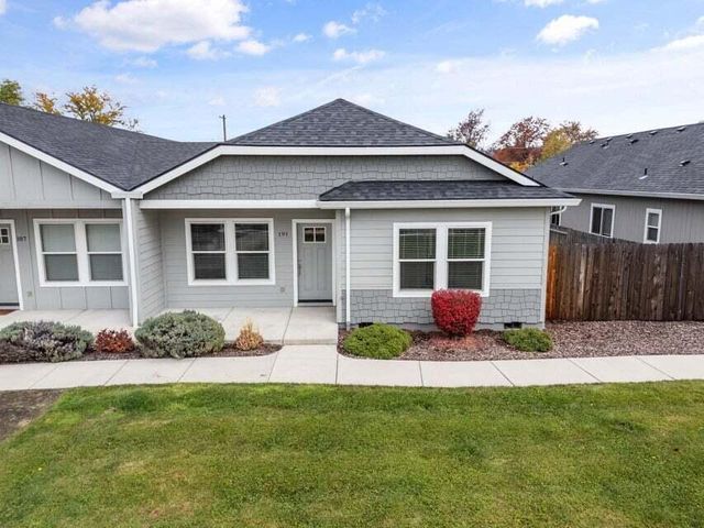 191 Mellecker Way, Medford, OR 97501