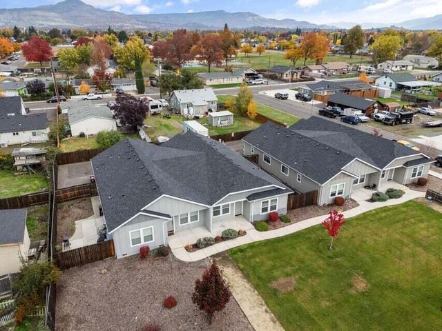 191 Mellecker Way, Medford, OR 97501