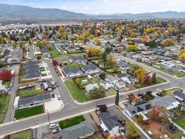 191 Mellecker Way, Medford, OR 97501