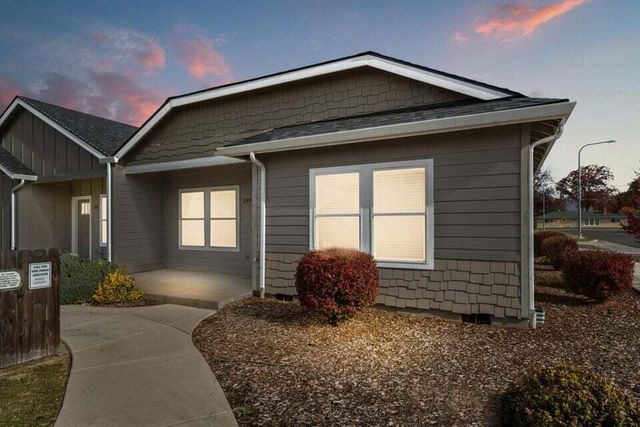 191 Mellecker Way, Medford, OR 97501