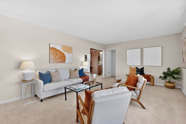 1319 Manzano Street NE, Albuquerque, NM 87110