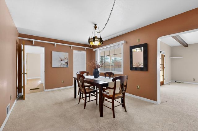 1319 Manzano Street NE, Albuquerque, NM 87110