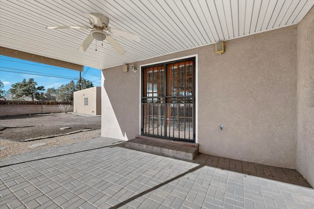 1319 Manzano Street NE, Albuquerque, NM 87110