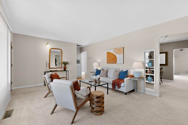 1319 Manzano Street NE, Albuquerque, NM 87110