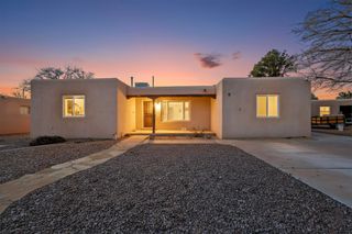 1319 Manzano Street NE, Albuquerque, NM 87110