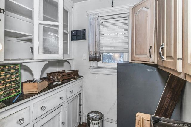 41 W Fulton Avenue, Roosevelt, NY 11575