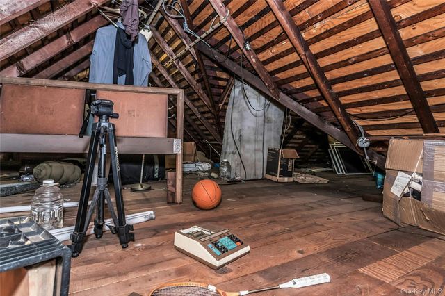 41 W Fulton Avenue, Roosevelt, NY 11575