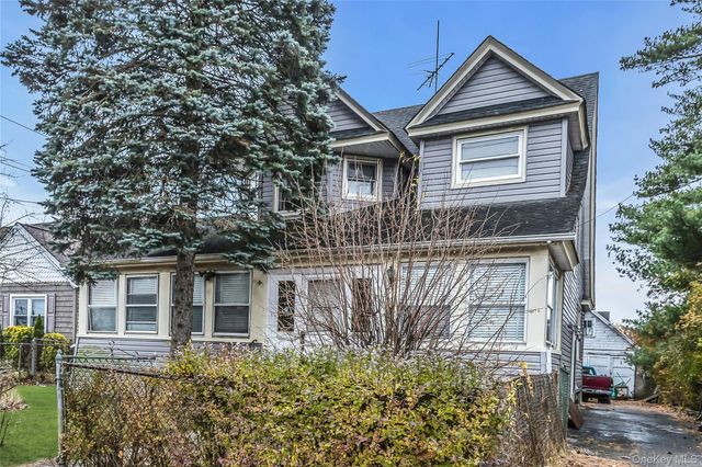 41 W Fulton Avenue, Roosevelt, NY 11575