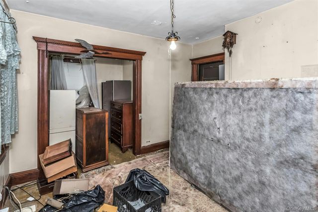 41 W Fulton Avenue, Roosevelt, NY 11575