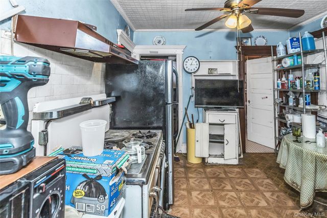 41 W Fulton Avenue, Roosevelt, NY 11575