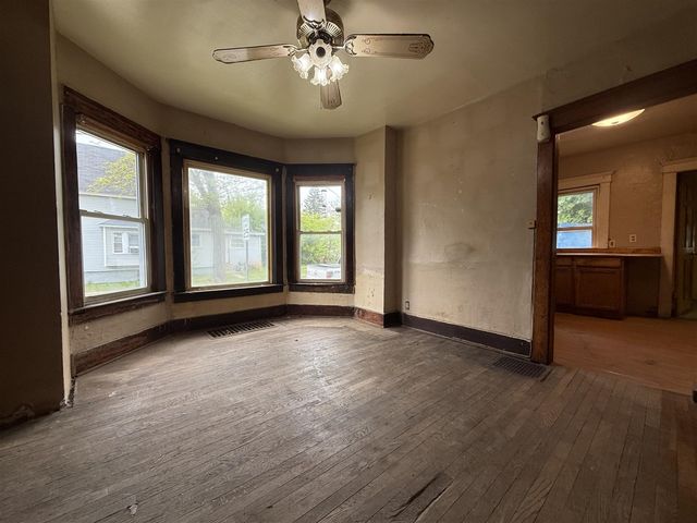 1801 S Washington Avenue, Lansing, MI 48910