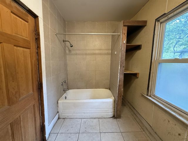 1801 S Washington Avenue, Lansing, MI 48910