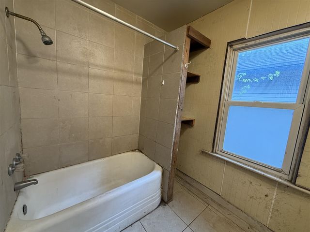 1801 S Washington Avenue, Lansing, MI 48910