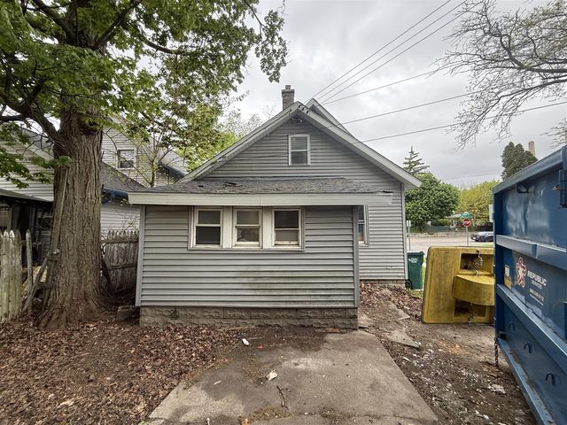 1801 S Washington Avenue, Lansing, MI 48910