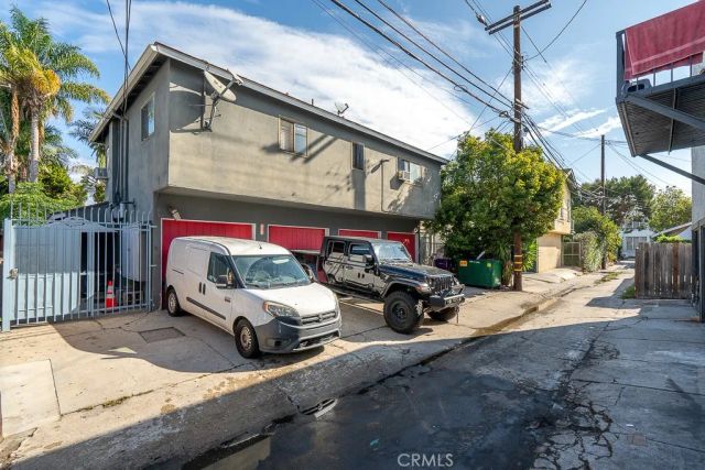 1056 E 6th Street, Long Beach, CA 90802