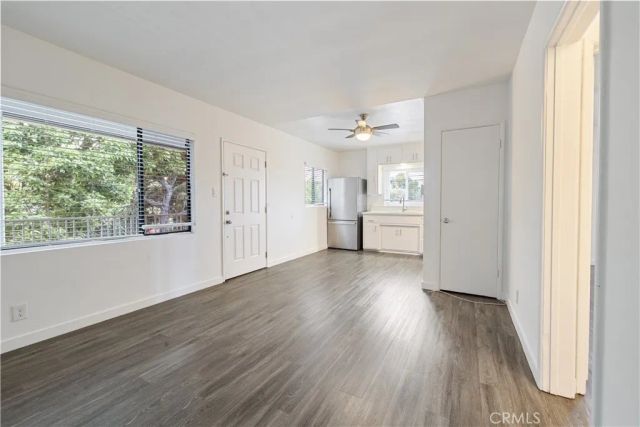 1056 E 6th Street, Long Beach, CA 90802