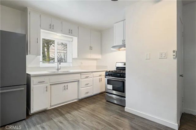 1056 E 6th Street, Long Beach, CA 90802