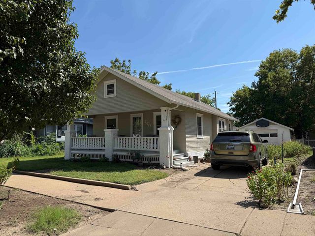 220 E Ellsworth Ave, Salina, KS 67401