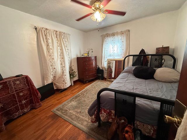 220 E Ellsworth Ave, Salina, KS 67401