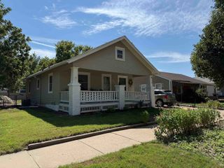 220 E Ellsworth Ave, Salina, KS 67401
