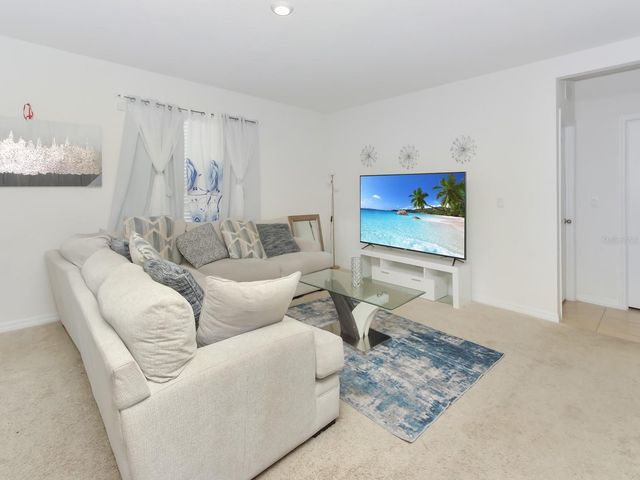 714 AUBURN GROVE COURT, Auburndale, FL 33823