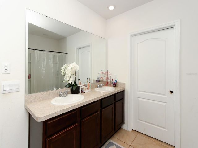 714 AUBURN GROVE COURT, Auburndale, FL 33823