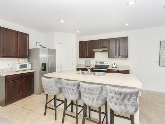 714 AUBURN GROVE COURT, Auburndale, FL 33823