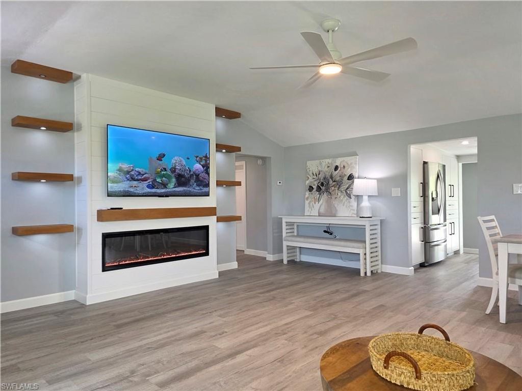 18387 Pioneer RD, FORT MYERS, FL 33908 — exterior
